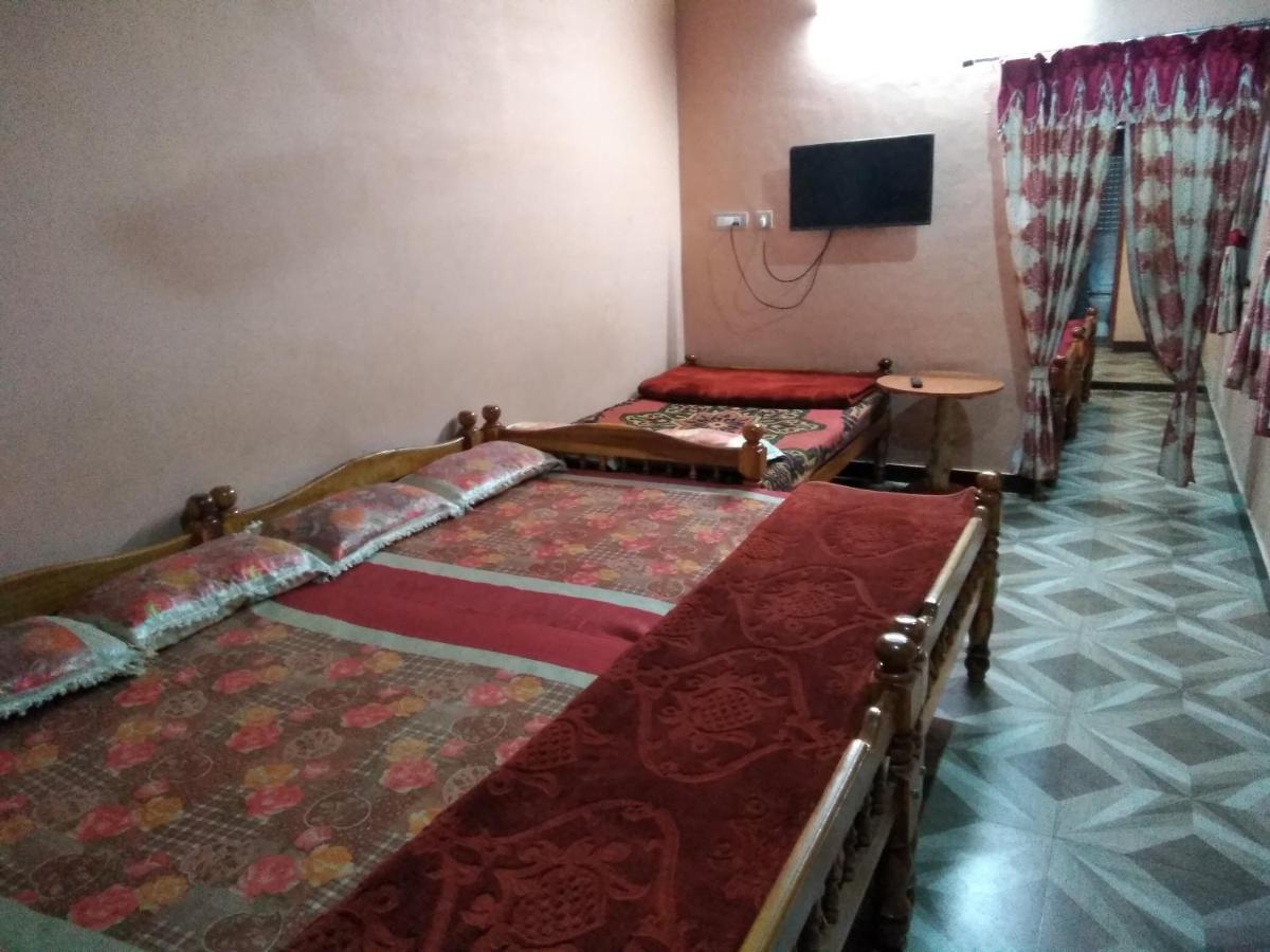 Maniis Homestay Валпарай Екстер'єр фото