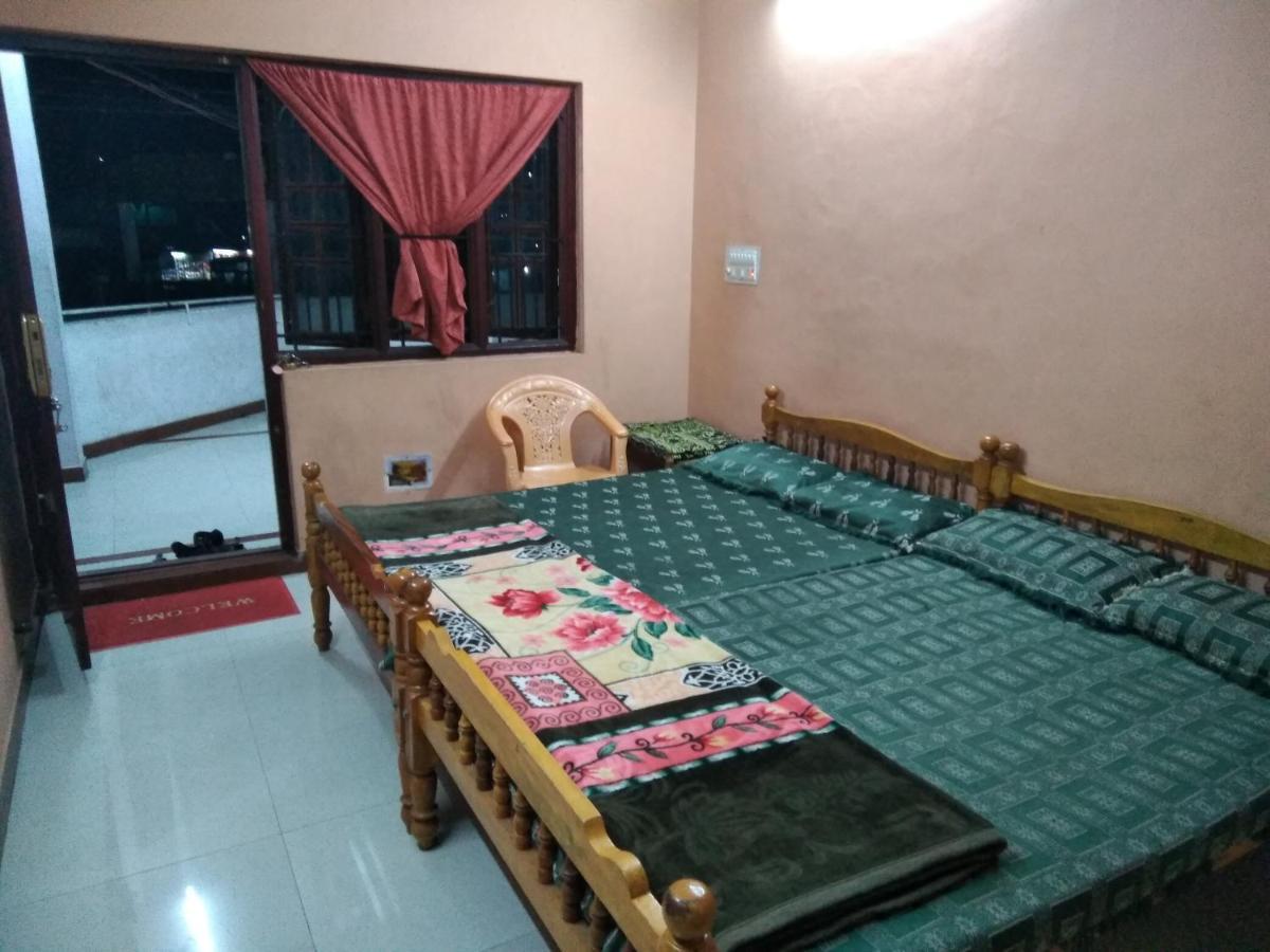 Maniis Homestay Валпарай Екстер'єр фото